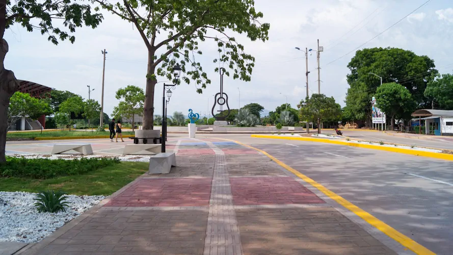 Monumento las Guitarras