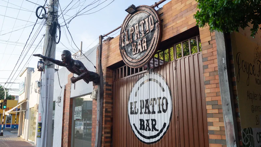 El Patio Bar