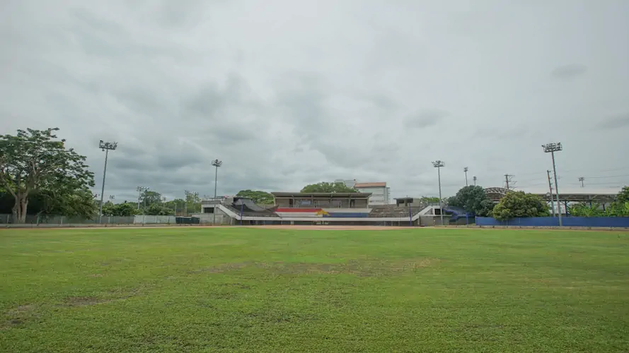 ESTADIO DE SÓFTBOL JOSÉ GABRIEL AMÍNANZUR