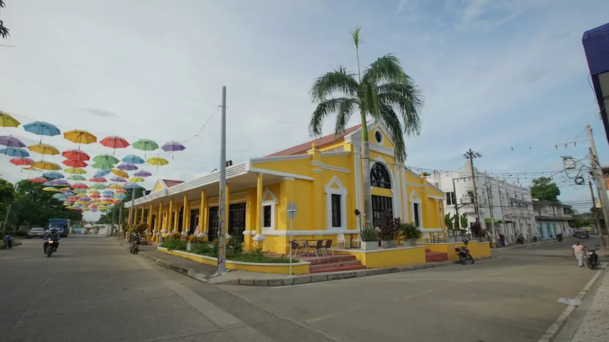 CENTRO CULTURAL RAÚL GÓMEZ JATTIN